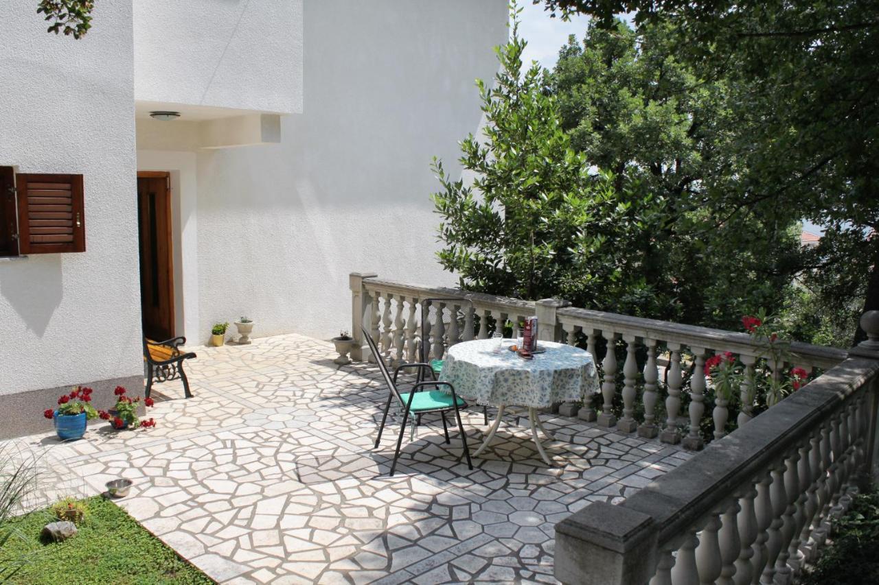 Apartments With A Parking Space Novi Vinodolski - 2423 المظهر الخارجي الصورة